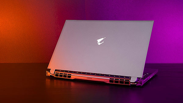 AORUS 15P 01