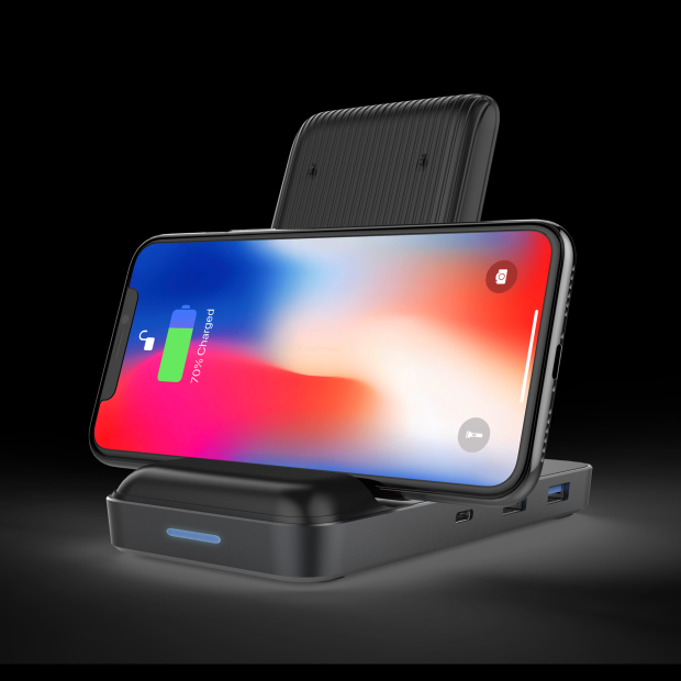 HyperDrive 7.5W Wireless Charger USB-C Hub 7.png