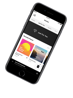 智能手機顯示 Bose Music 應用程式