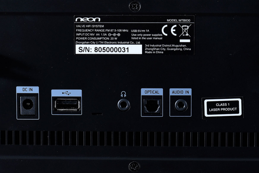 Neon MTB830 是一款原木復古風格設計的一體式音響,而且用到發燒級的電子膽管調聲。雖然外形有古典味,不過功能就好現代化而且幾齊全。