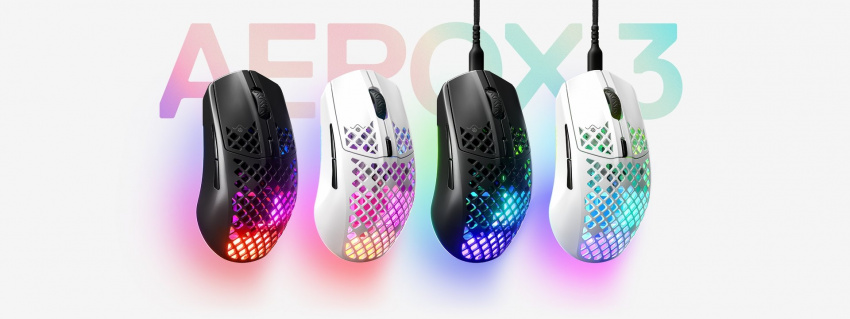 所有 Aerox 3 滑鼠排列在一起，RGB 閃光穿過滑鼠上的孔洞。滑鼠背景上的文字寫著：「Aerox 3」。