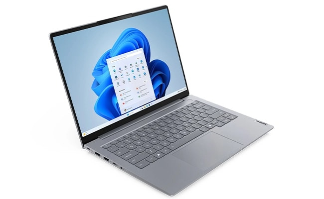 Lenovo ThinkBook 14 第 8 代（14 吋 Intel）手提電腦打開，重點展示其左側，配備可實現快速連接的各種接口。
