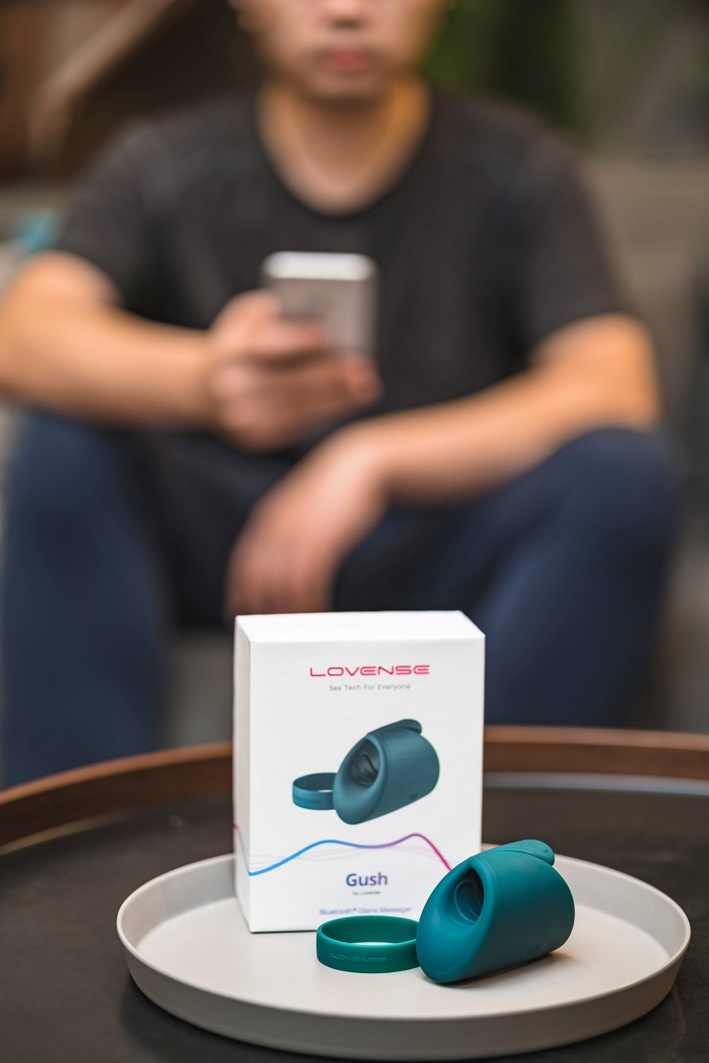 Lovense - Gush Glans Massager photo-10