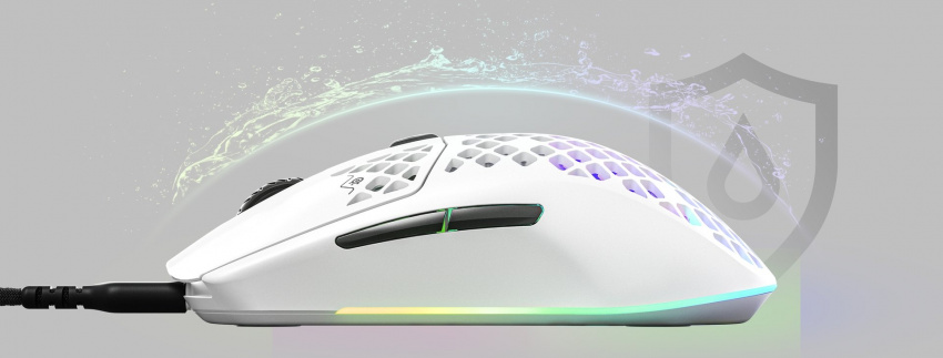 Aerox 3 滑鼠設有隱形外殻，可防止水濺以發揮防水功能。