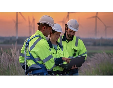 Lenovo ThinkPad E14 Gen 7 (14 吋 Intel) 筆記型電腦，專為需要隨時隨地使用而設，其電池續航力持久，適合外出、遙距工作及現場工作等需求。