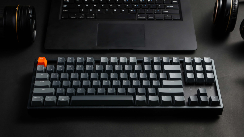 Keychron K8 tenkeyless 無線機械鍵盤適用於 Mac Windows iOS，搭配熱插拔 Gateron 和 Keychron 光學開關紅色藍色棕色