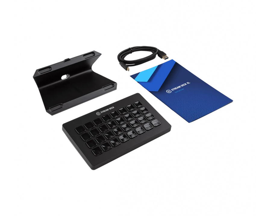 Stream Deck XL in the box contents