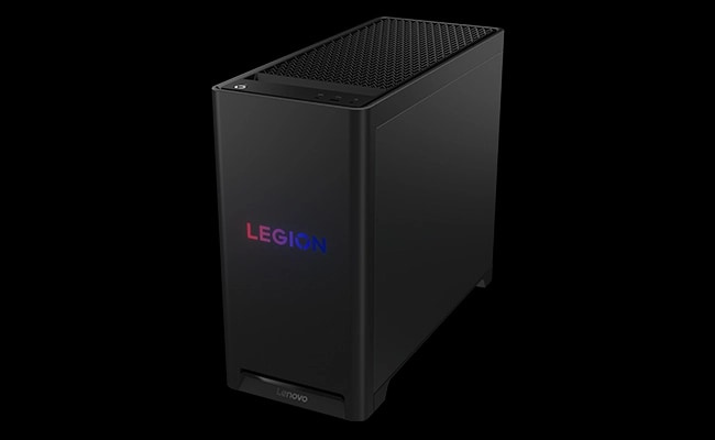 Lenovo Legion Tower 5i Gen 10 配備可自訂的 RGB 燈光照明，讓你創造個人化遊戲體驗。