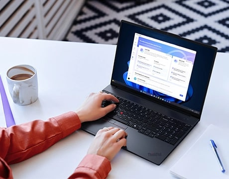 Lenovo ThinkPad E16 Gen 3 (16吋 AMD) 筆記型電腦配備充足儲存空間、可擴充記憶體及客戶可自行更換的單元，以延長裝置的使用壽命。