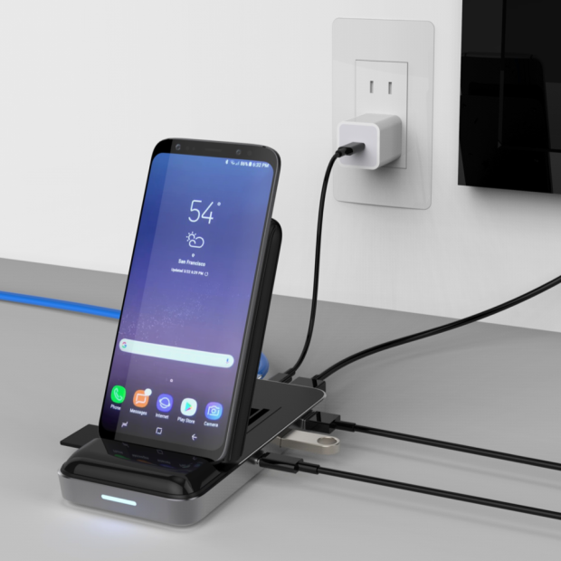 HyperDrive 7.5W Wireless Charger USB-C Hub 1.png