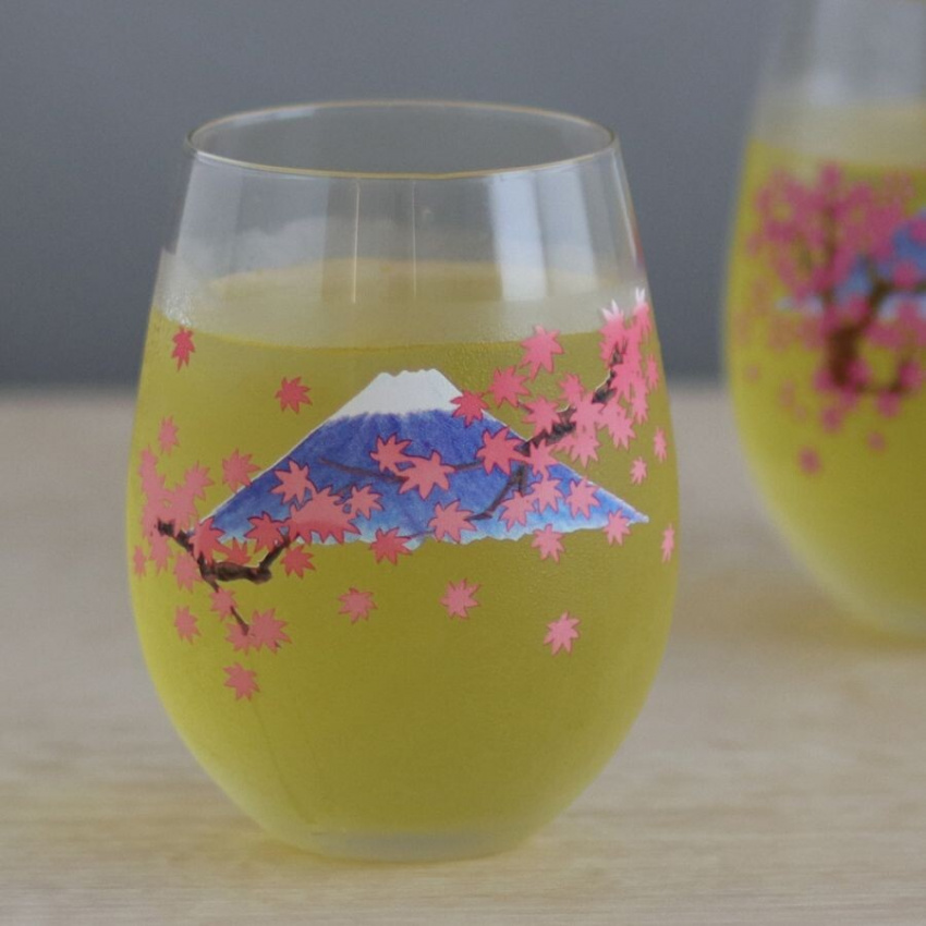 富士山冷感變色杯 櫻花／楓葉（日本直送）