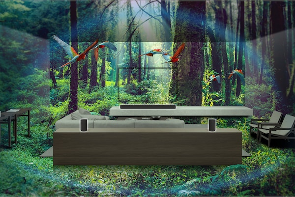 起居室的合成影像，茂密叢林佈景中有沙發和環迴立體聲音響系統。